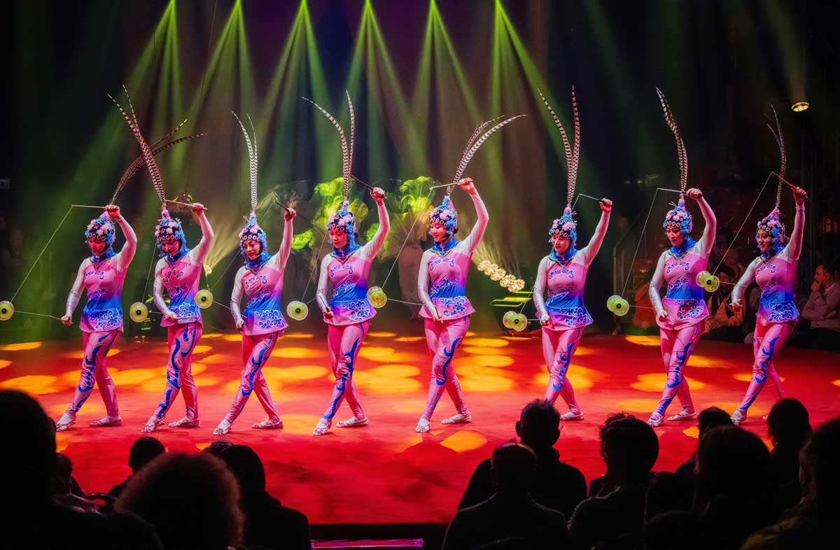 Artistenfoto: Gorgeous Diabolo Girls